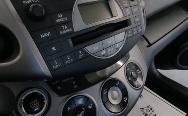 TOYOTA RAV IV