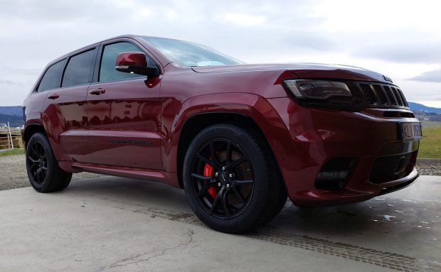 JEEP GRAND CHEROKEE SRT